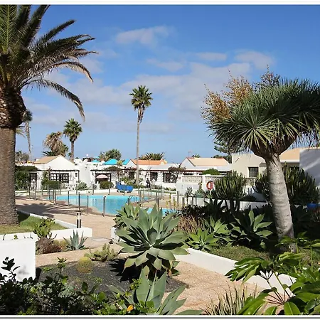 Estrella Del Mar 8. 1 Bedroom Villa With Pool And Gardens 300 Metres From The Beach Corralejo Exterior foto