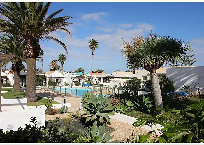 Estrella Del Mar 8. 1 Bedroom Villa With Pool And Gardens 300 Metres From The Beach